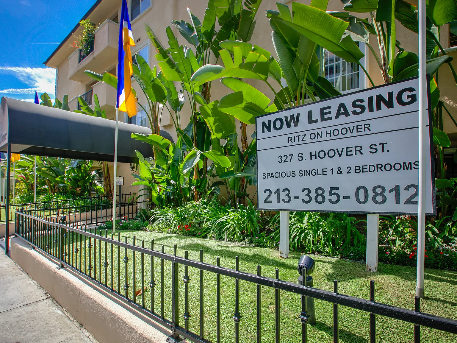 Four Seasons on Hoover — Photo 3