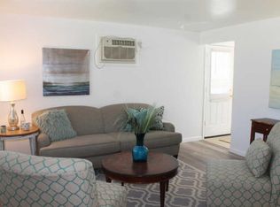 10 Lucerne Ct, Ann Arbor, MI
