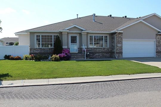 2nd image of 1752 Cypress Way
