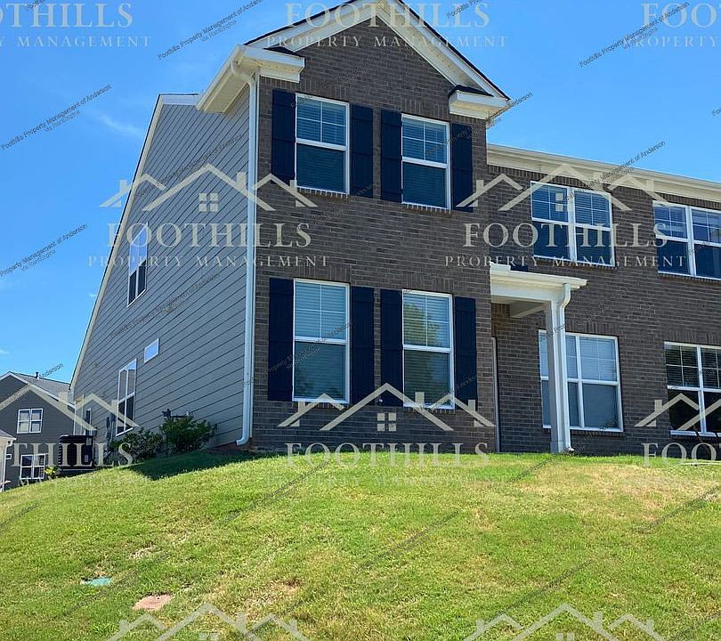 1st image of 329 Village Boundary