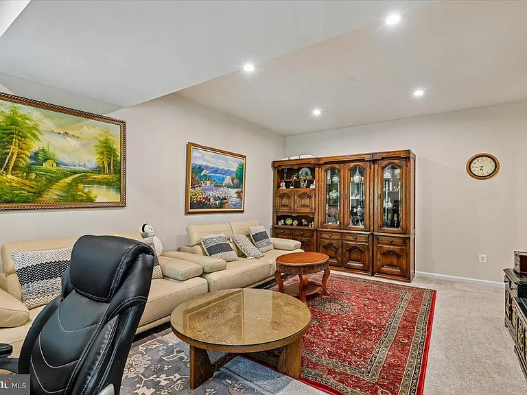 8261 Kippis Rd — Photo 45