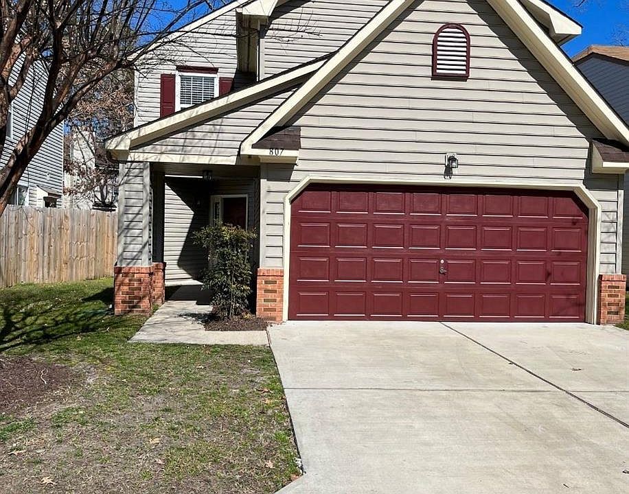 1st image of 807 Greystone Trce