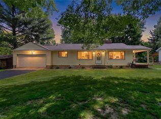 3321 Rowena Rd, Barberton, OH 44203