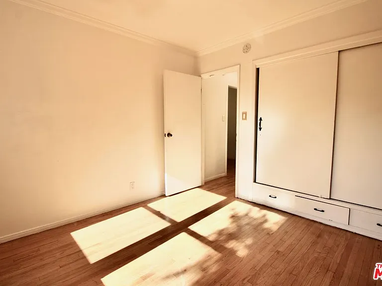 4336 Laurel Canyon Blvd — Photo 19