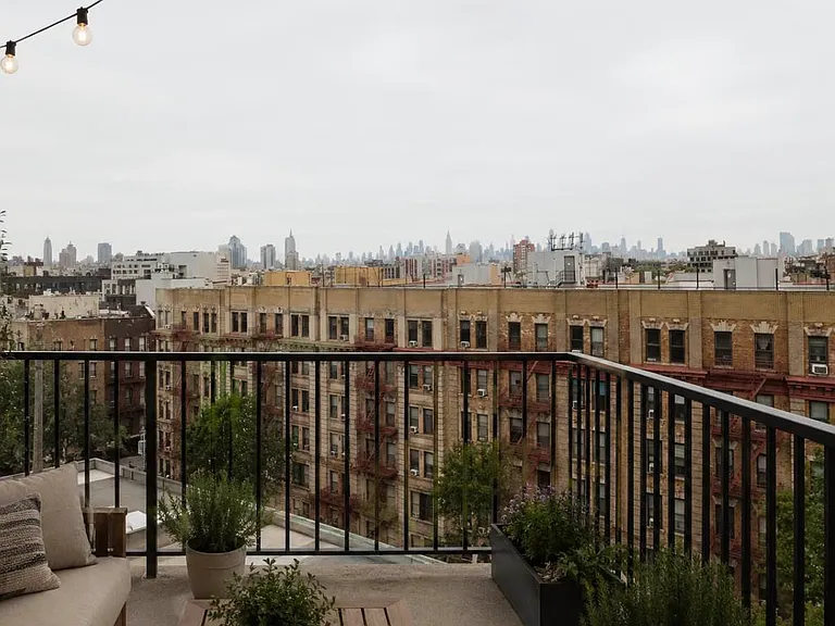 624 Metropolitan Ave #201A — Photo 2