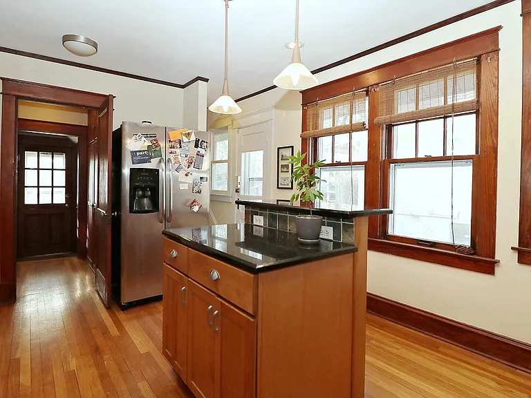 4154 State Line Rd — Photo 10