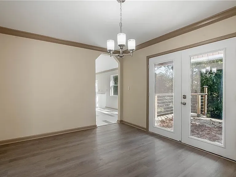 5211 Briarcliff Dr — Photo 7