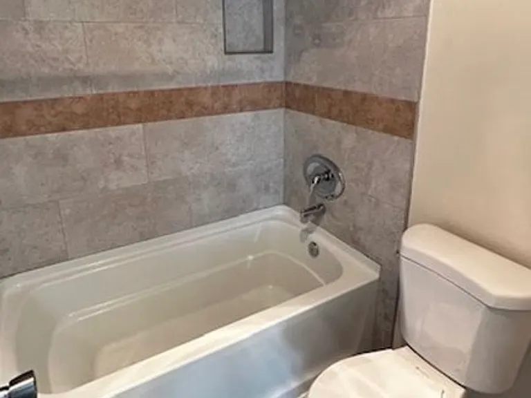 347 Roosevelt St #9A — Photo 8
