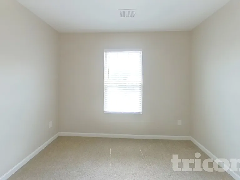 4118 Lindbergh Way — Photo 10
