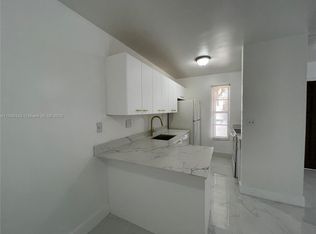 7450 SW 153rd Pl APT 104-2, Miami, FL 33193