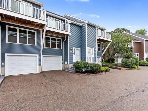 101 South Ave Unit 1002, Attleboro, MA 02703