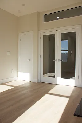 Rented by Compass | media 14