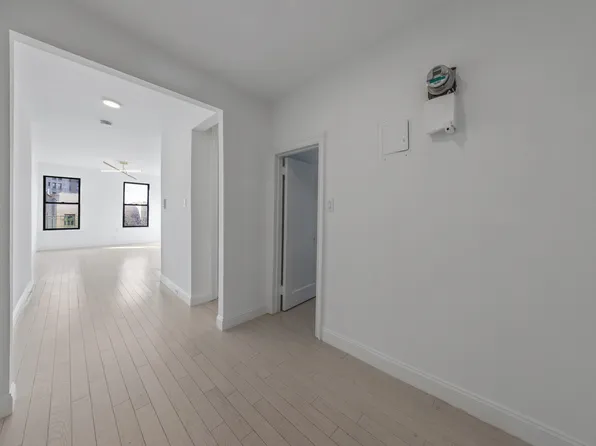 835 Riverside Drive image 17 of 21