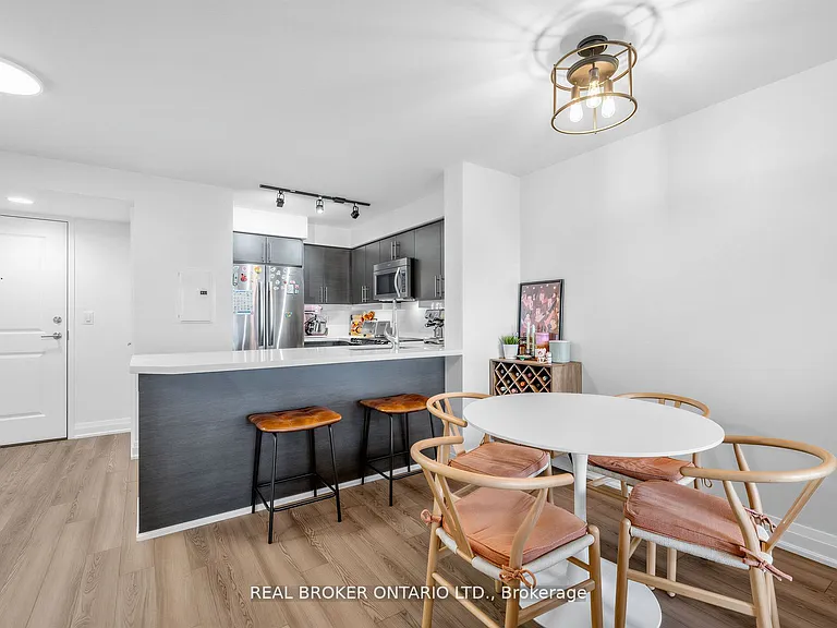 125 Western Battery Rd #1209 — Photo 5