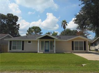 308 S 4th 1/2 St, Nederland, TX 77627