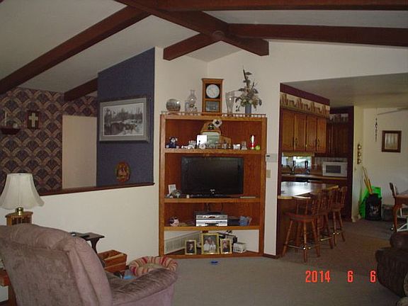 5th image of 303 Smith Dr