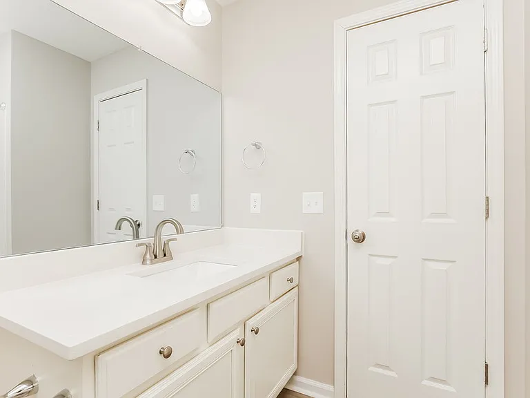 3025 Ace Wintermeyer Dr — Photo 18