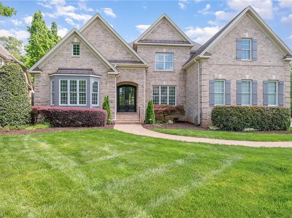 1211 Mosley Rd, Greensboro, NC 27455