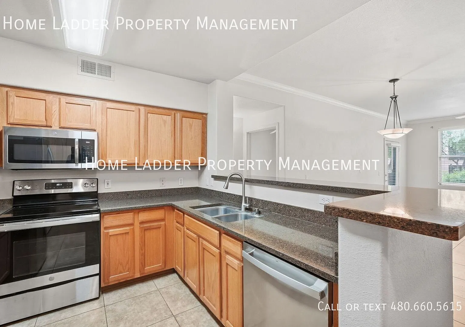 2 Bed North Scottsdale Condo with Resort Amenities — Photo 1