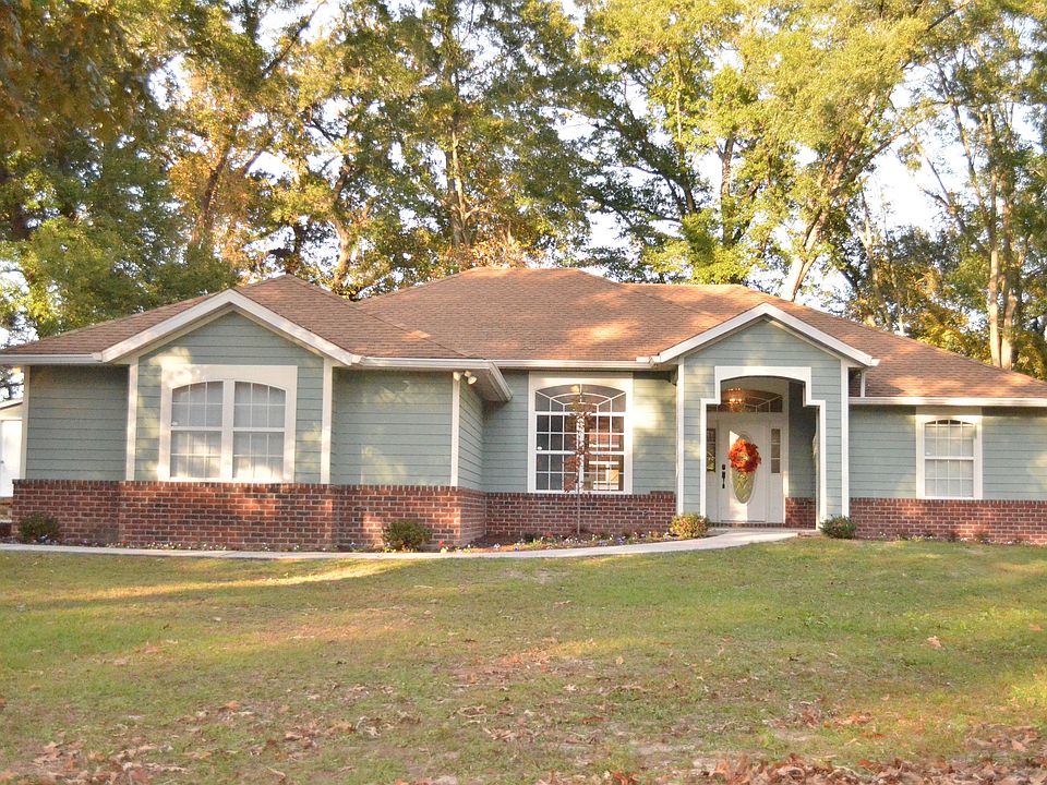 Private Cul-de-sac lot