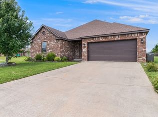 457 Harper Dr, Pea Ridge, AR 72751