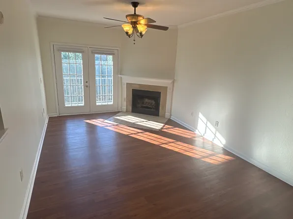 100 Vista Lake Dr APT 307, Candler, NC 28715