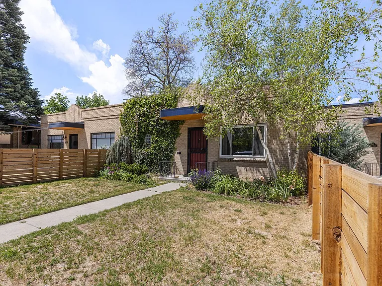 1581 Fairfax St — Photo 3