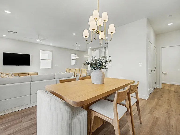 1575 Crested Eagle St — Photo 11