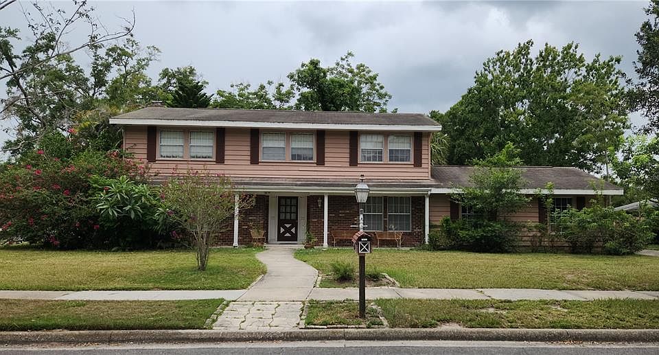 1st image of 339 Grouse Ct