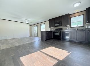 2017 Shirewood Dr #285, Utica, MI 48317