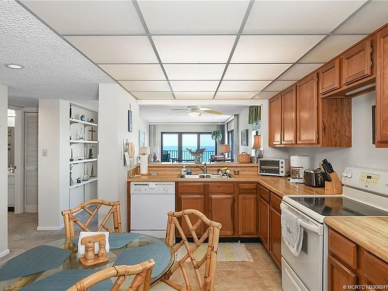 10200 S Ocean Dr #510 — Photo 14