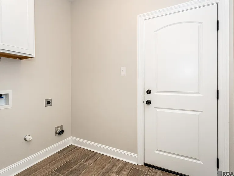 6356 Lake Edge Dr — Photo 14