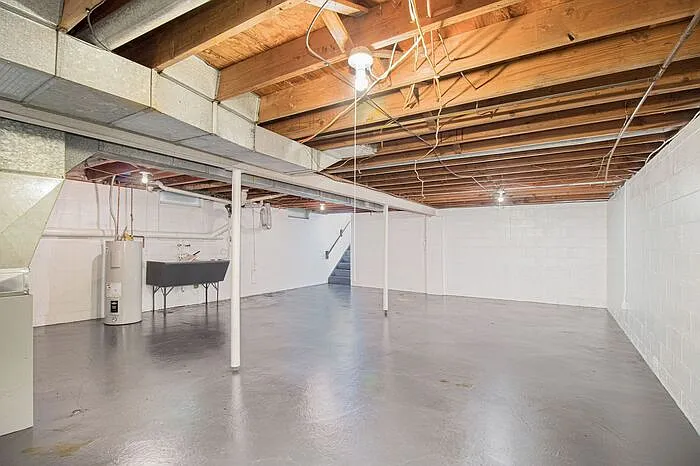 2 bed, 1.0 bath, 750 sqft, $1,349 — Photo 3