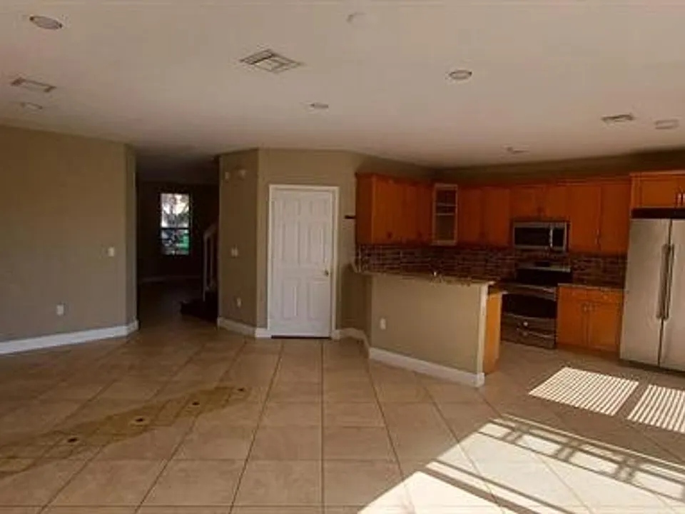 4715 SW 164th Ave #Townhouse 4715