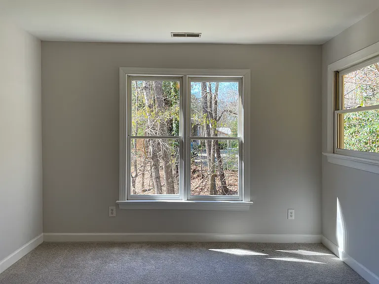 101 Songbird Ln — Photo 32