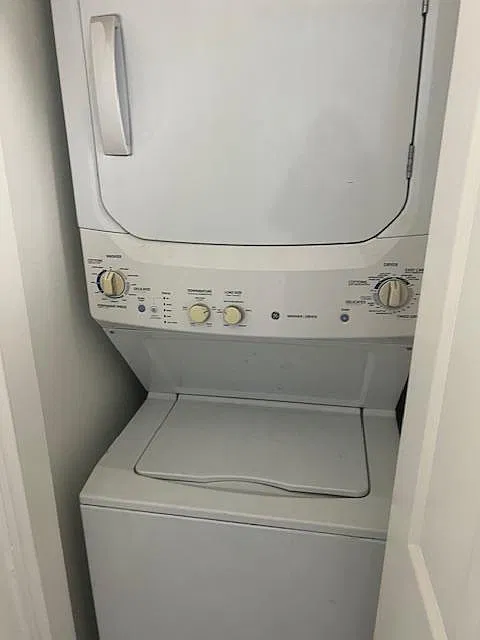 1 bed, 1100 sqft, $1,600 — Photo 4