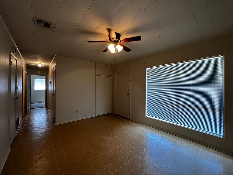 118 Sorority Dr — Photo 5