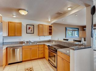 2929 76th Ave SE APT 207, Mercer Island, WA 98040