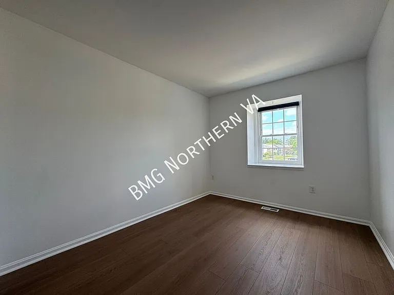8763 Bretton Woods Dr — Photo 35
