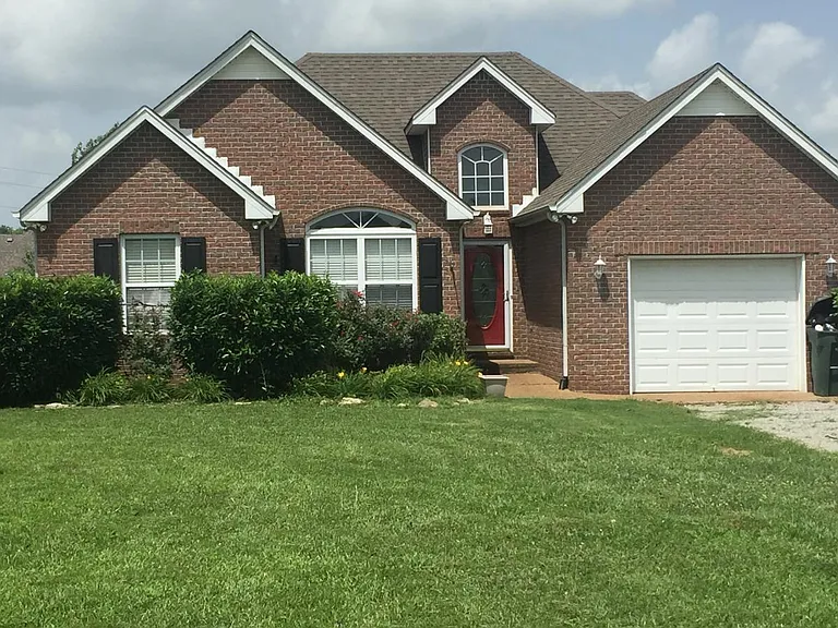 112 Irish Oaks Dr — Photo 1