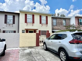 9848 Overlook Dr, Temple Terrace, FL 33617