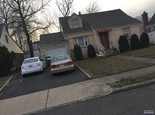 15-46 Elmary Pl, Fair Lawn, NJ 07410