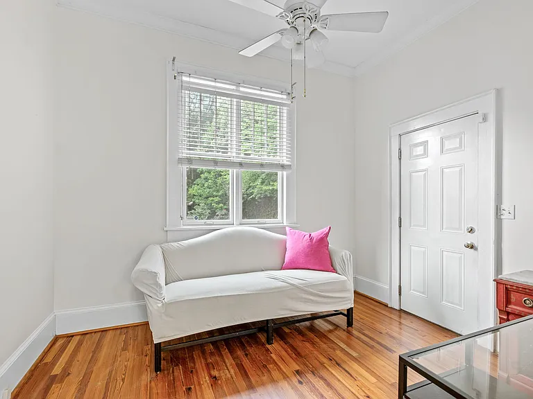 112 Capers St — Photo 11