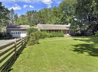 367 Ridgeview Dr, Wayzata, MN 55391