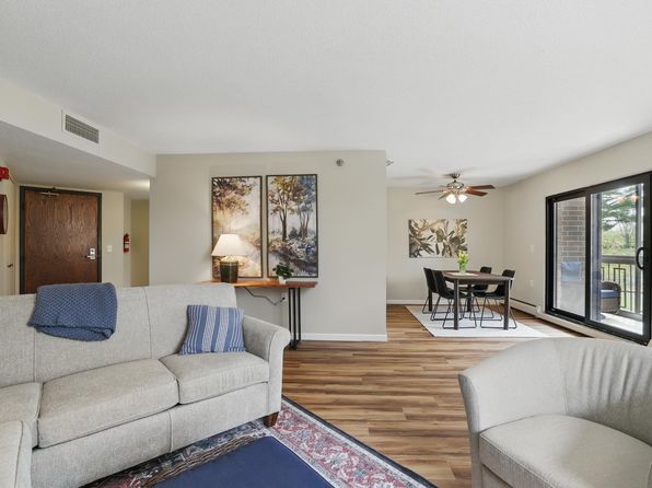 6615 Lake Shore Dr S APT 201, Minneapolis, MN 55423
