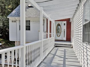 846 Holmdel Rd, Holmdel, NJ 07733