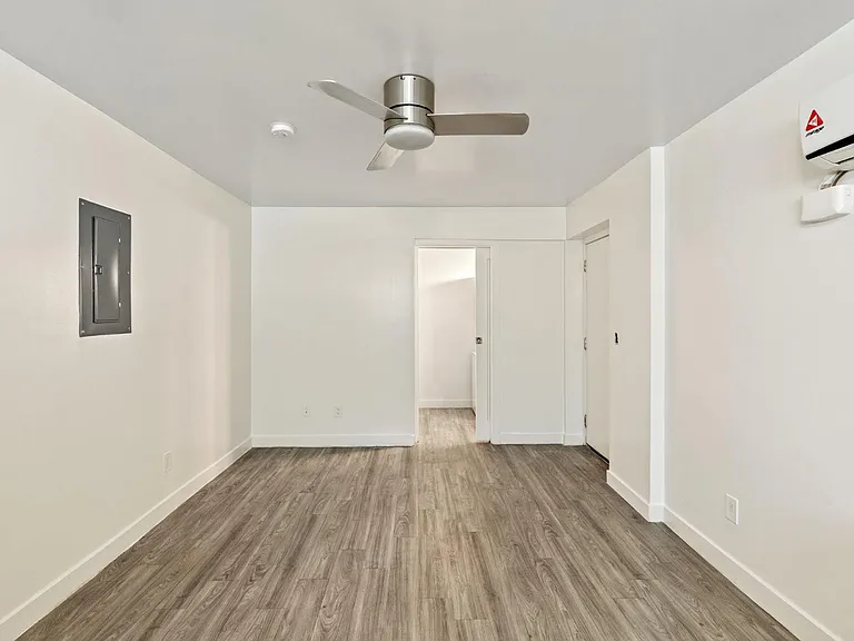 1707 N 18th St #B8 — Photo 9