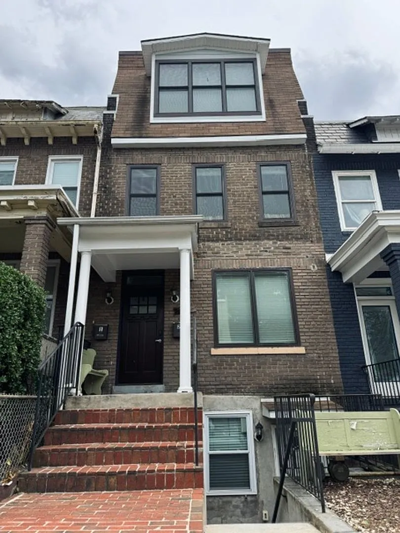 (1) 330 - 37 T Street — Photo 1