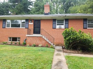 3000 Sayre Rd, Fairfax, VA 22031
