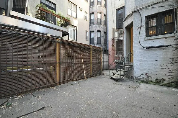 Rented by Michael Apfelbaum, LREB | media 5